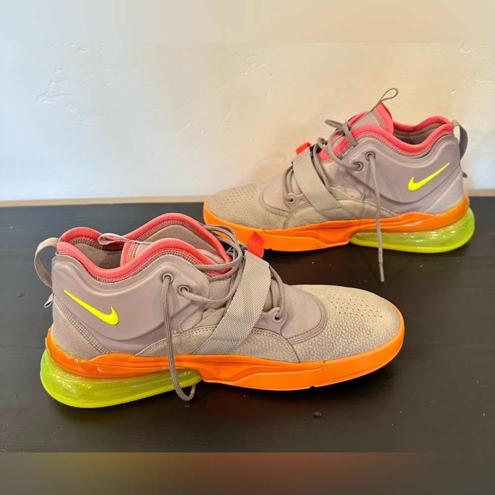 Nike Air Force 270 Men’s 10.5 Sherbert